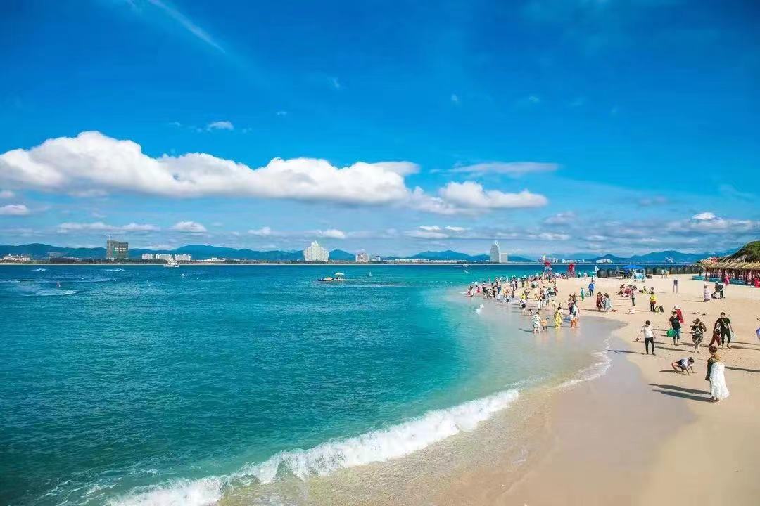 海南岛,阳光沙滩,热带风情之旅