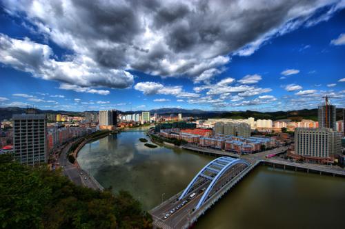 承德,皇家园林之城的美丽传奇